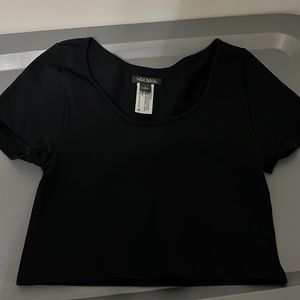 Women’s/Juniors black crop top.